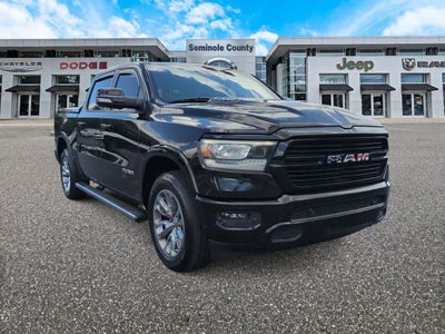 RAM 1500 Laramie Crew Cab 4x4 de 2021 con caja de 1,70 m