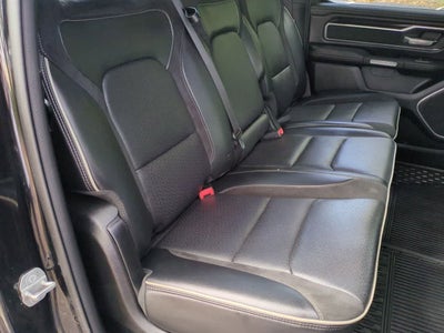 RAM 1500 Laramie Crew Cab 4x4 de 2021 con caja de 1,70 m