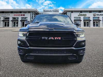 RAM 1500 Laramie Crew Cab 4x4 de 2021 con caja de 1,70 m