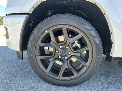 RAM 1500 de 2027, RAM 1500 LARAMIE, cabina doble, 4x4, caja de 5'7'