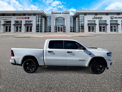 RAM 1500 de 2027, RAM 1500 LARAMIE, cabina doble, 4x4, caja de 5'7'