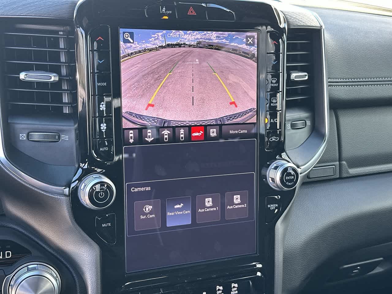 RAM 1500 de 2027, RAM 1500 LARAMIE, cabina doble, 4x4, caja de 5'7'