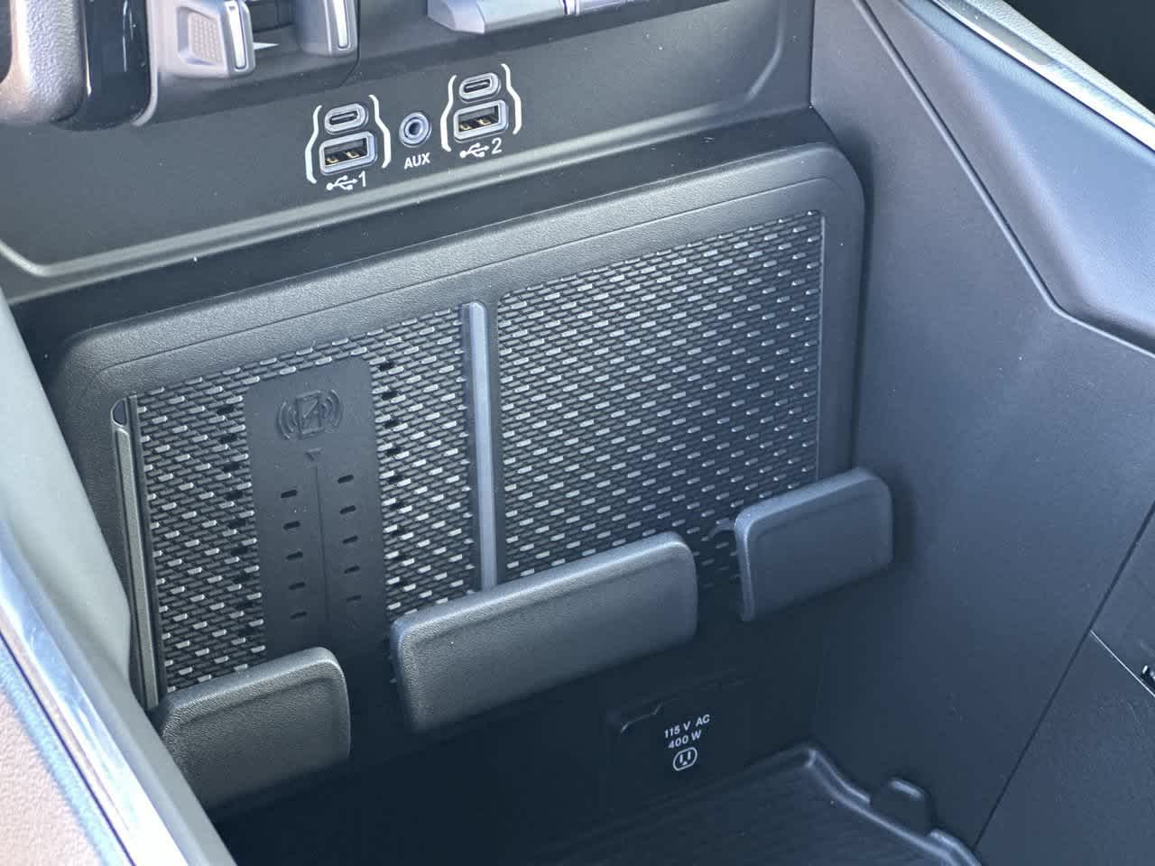 RAM 1500 de 2027, RAM 1500 LARAMIE, cabina doble, 4x4, caja de 5'7'