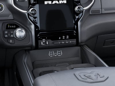 RAM 1500 de 2027, RAM 1500 LARAMIE, cabina doble, 4x4, caja de 5'7'