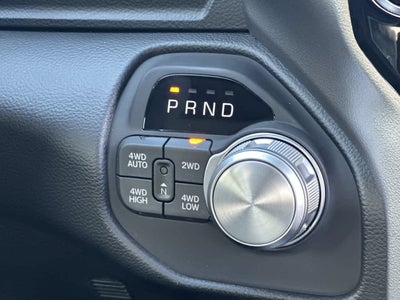RAM 1500 de 2027, RAM 1500 LARAMIE, cabina doble, 4x4, caja de 5'7'