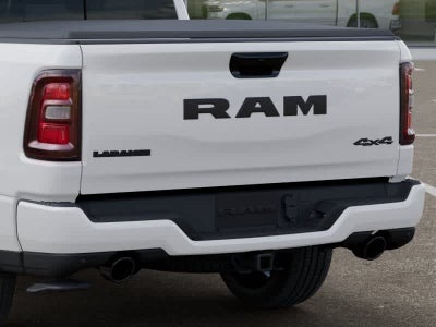 RAM 1500 de 2027, RAM 1500 LARAMIE, cabina doble, 4x4, caja de 5'7'