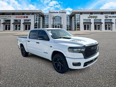 RAM 1500 de 2027, RAM 1500 LARAMIE, cabina doble, 4x4, caja de 5'7'