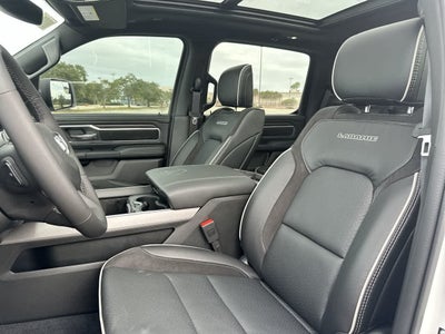 RAM 1500 de 2027, RAM 1500 LARAMIE, cabina doble, 4x4, caja de 5'7'