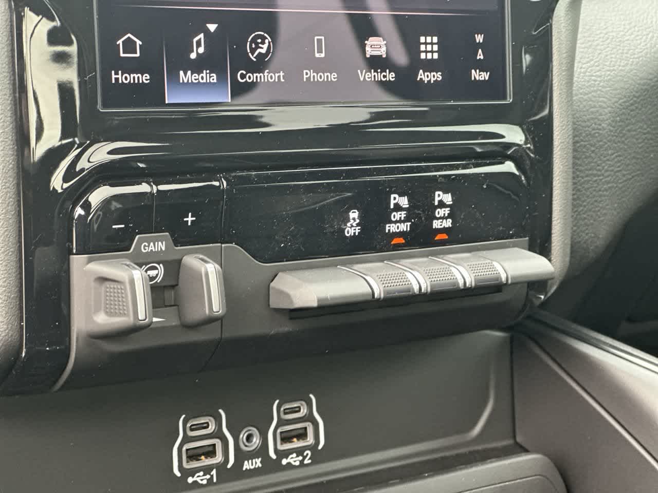 RAM 1500 de 2027, RAM 1500 LARAMIE, cabina doble, 4x4, caja de 5'7'