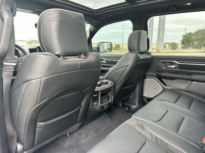 RAM 1500 de 2027, RAM 1500 LARAMIE, cabina doble, 4x4, caja de 5'7'