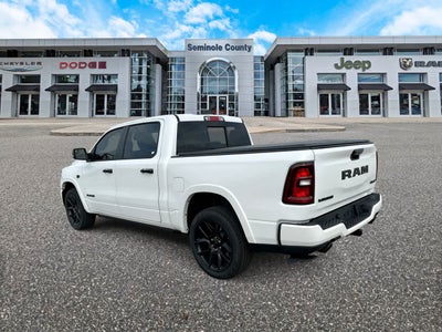 RAM 1500 de 2027, RAM 1500 LARAMIE, cabina doble, 4x4, caja de 5'7'