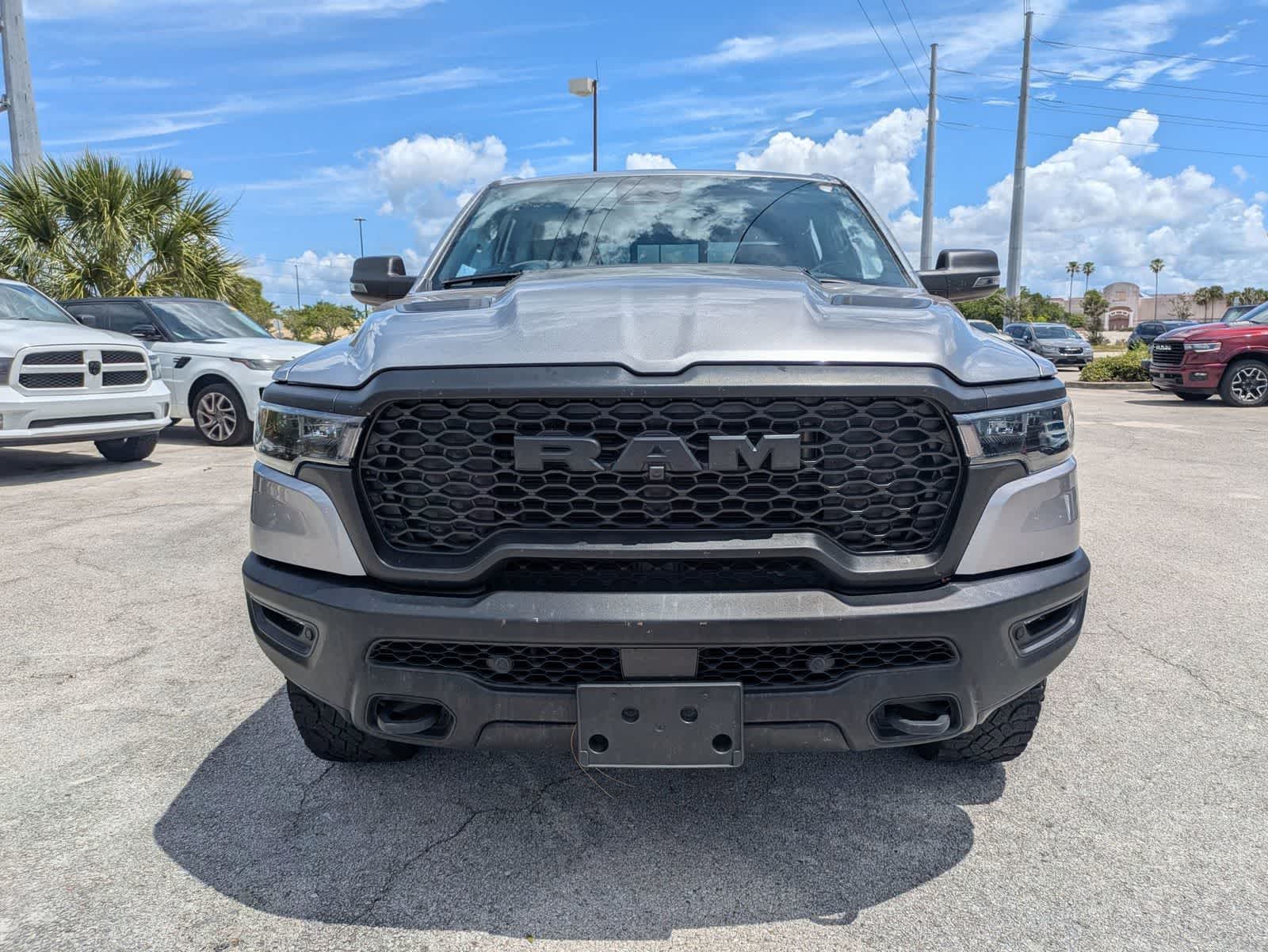 2025 RAM 1500 Rebel Cabina Doble 4x4 Caja de 5'7'