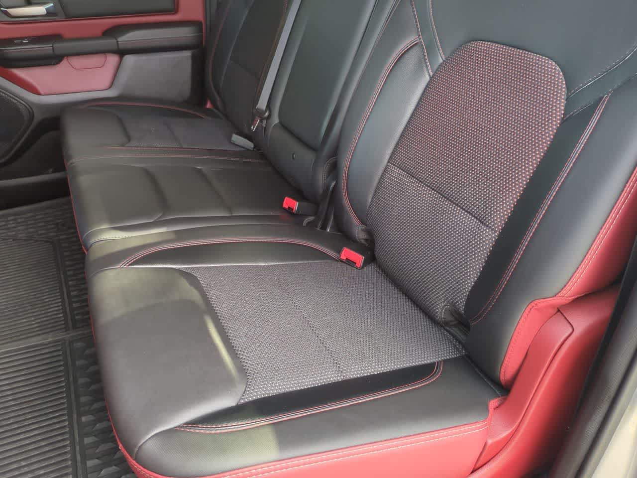 2025 RAM 1500 Rebel Cabina Doble 4x4 Caja de 5'7'