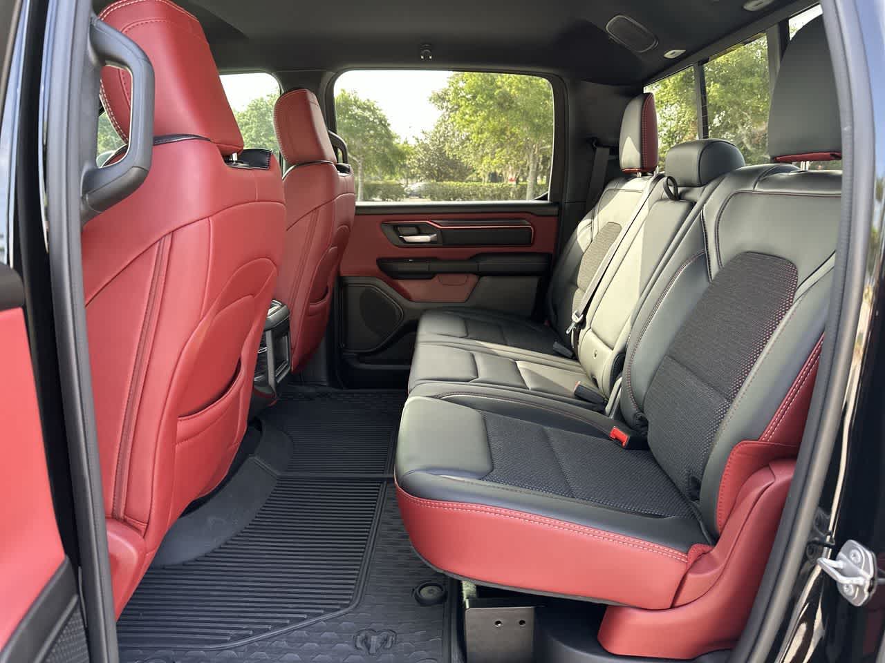 2025 RAM 1500 Rebel Cabina Doble 4x4 Caja de 5'7'