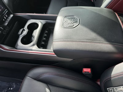 2025 RAM 1500 Rebel Cabina Doble 4x4 Caja de 5'7'