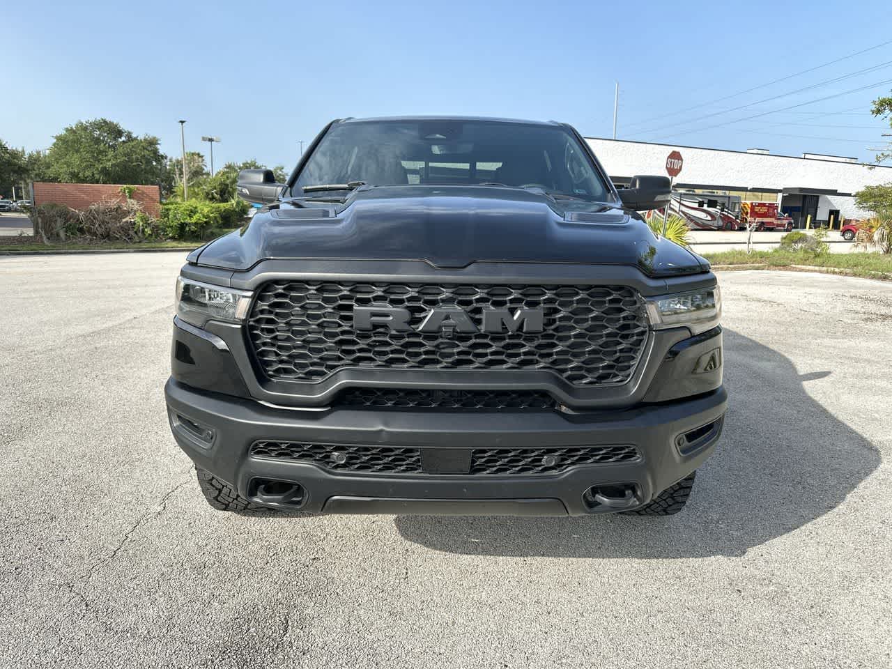 2025 RAM 1500 Rebel Cabina Doble 4x4 Caja de 5'7'