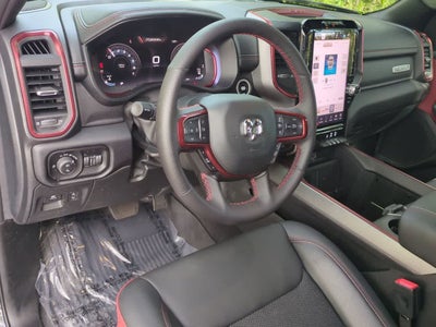 RAM 1500 Rebel de 2026, cabina doble, tracción 4x4, caja de 1,70 m