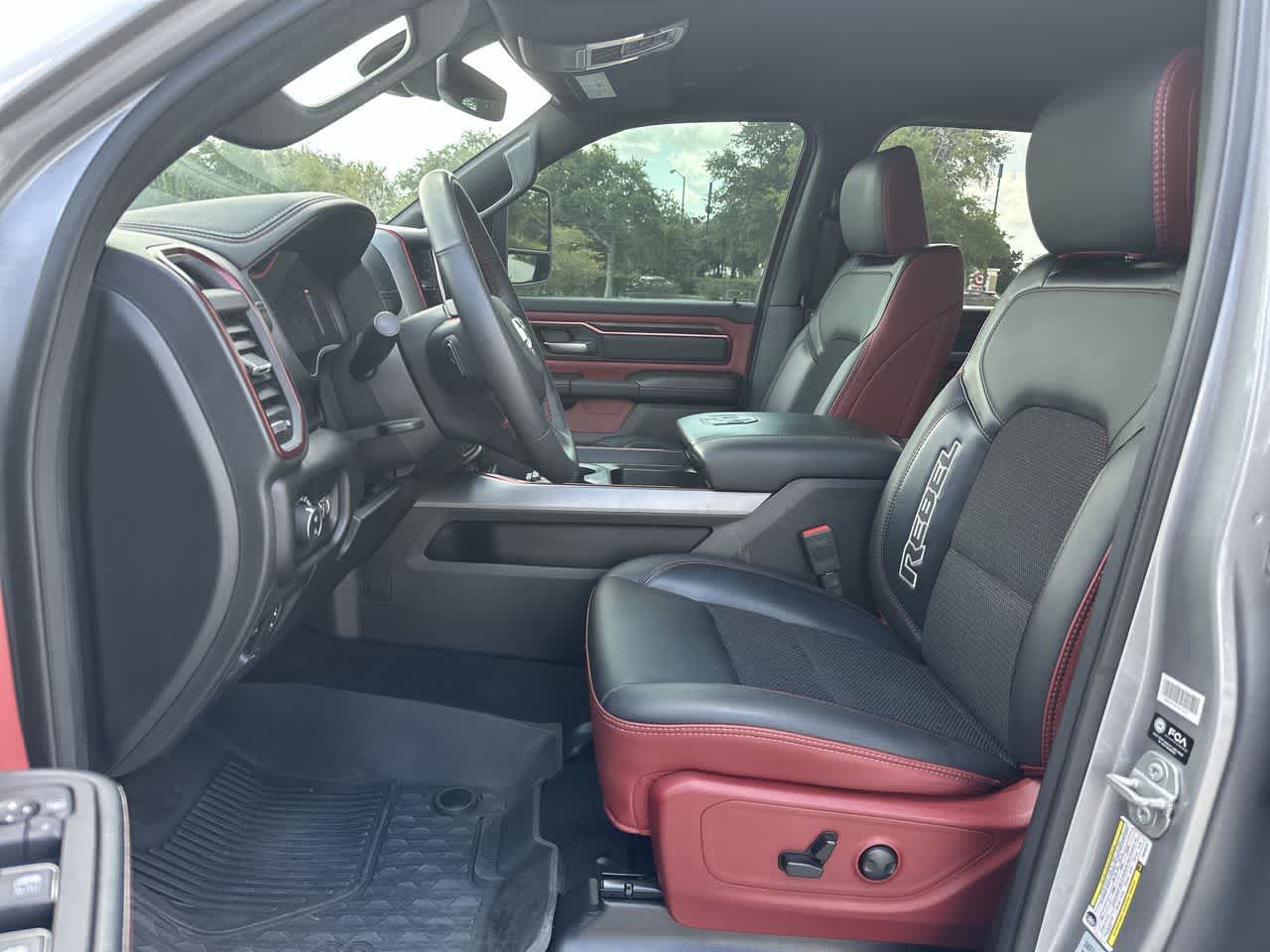 2025 RAM 1500 Rebel Cabina Doble 4x4 Caja de 5'7'