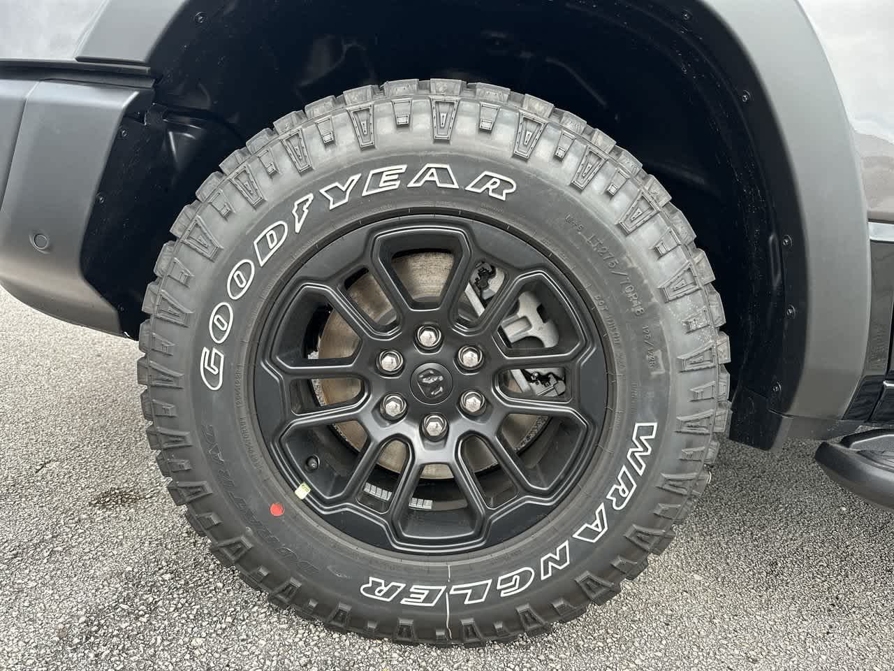 RAM 1500 de 2027, RAM 1500 REBEL, cabina doble, 4x4, caja de 5'7'