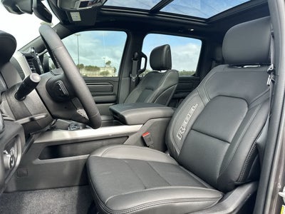 RAM 1500 de 2027, RAM 1500 REBEL, cabina doble, 4x4, caja de 5'7'