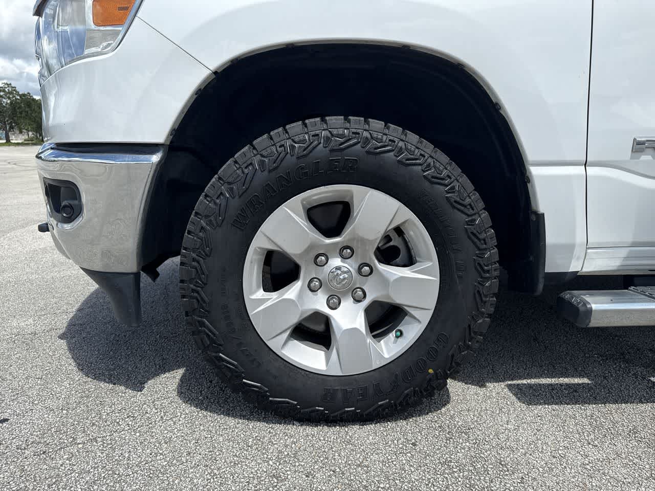 2022 RAM 1500 Big Horn Crew Cab 4x4 6'4' Box