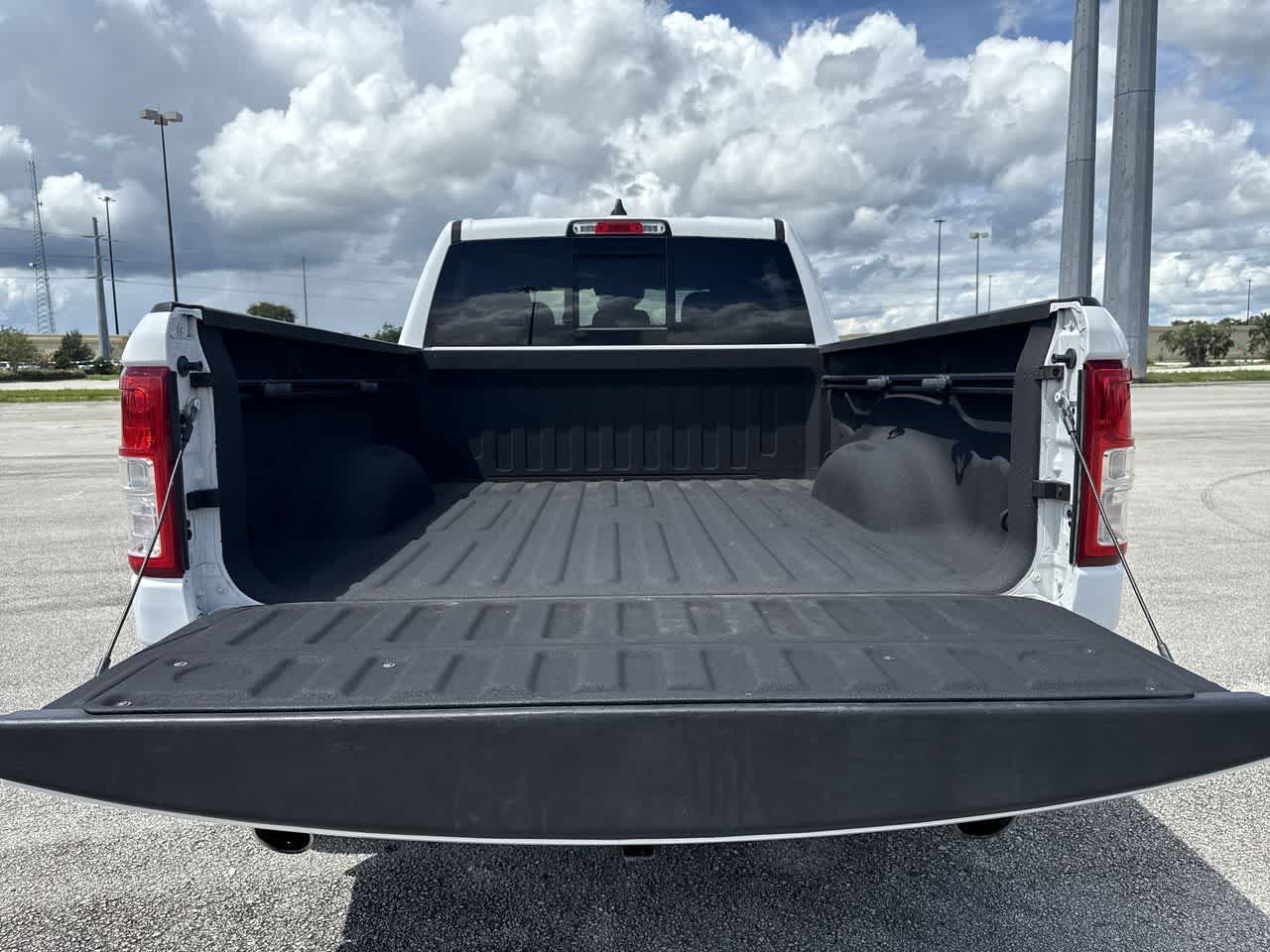 2022 RAM 1500 Big Horn Crew Cab 4x4 6'4' Box