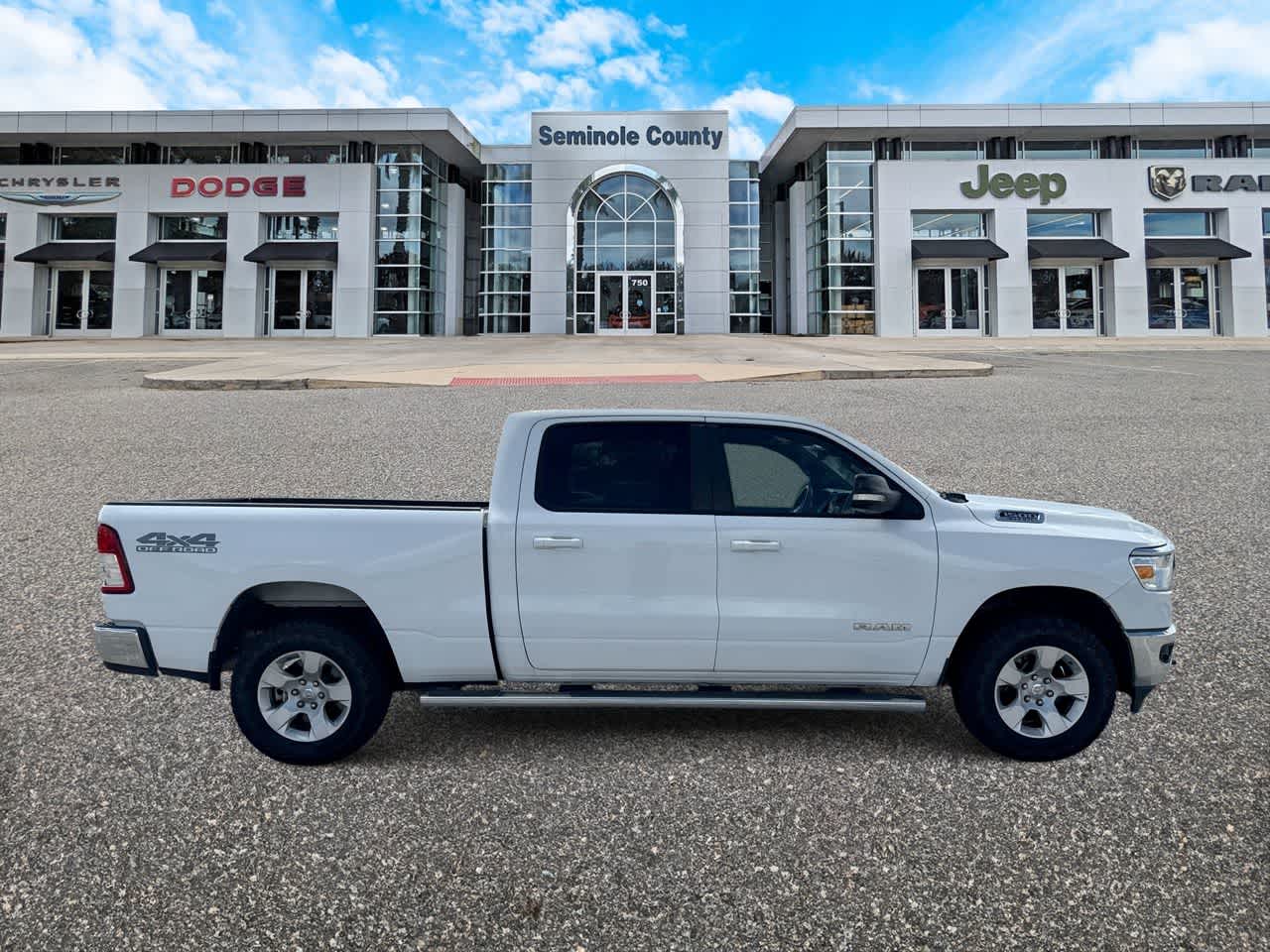 2022 RAM 1500 Big Horn Crew Cab 4x4 6'4' Box