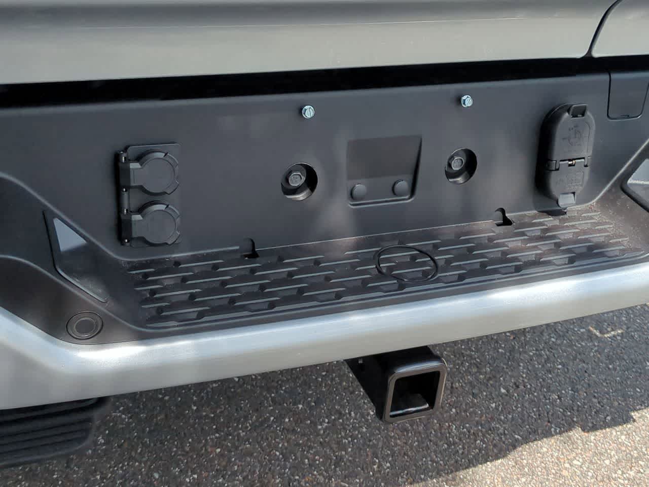 RAM 1500 de 2026, RAM 1500 LIMITED, cabina doble, 4x4, caja de 6'4"