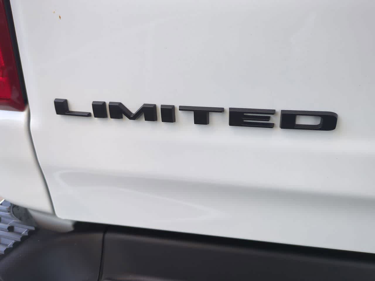 RAM 1500 de 2026, RAM 1500 LIMITED, cabina doble, 4x4, caja de 6'4"