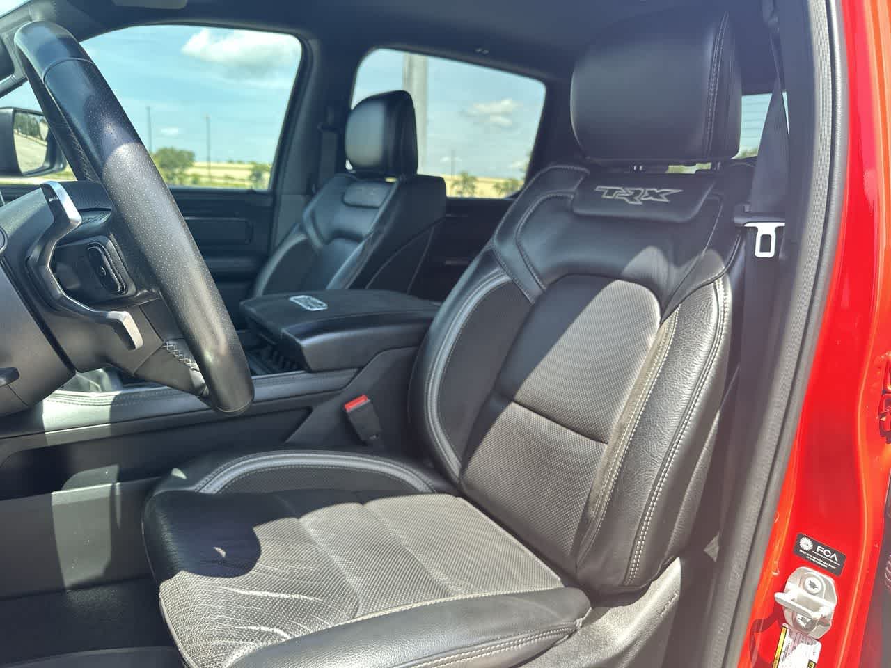 RAM 1500 TRX Crew Cab 4x4 de 2022 con caja de 5'7'