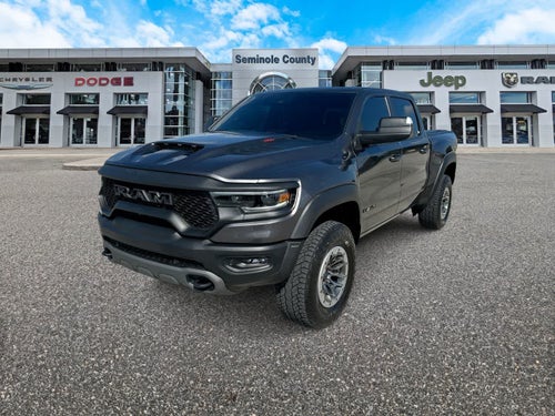 RAM 1500 TRX Crew Cab 4x4 de 2022 con caja de 5'7'