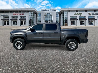 RAM 1500 TRX Crew Cab 4x4 de 2022 con caja de 5'7'