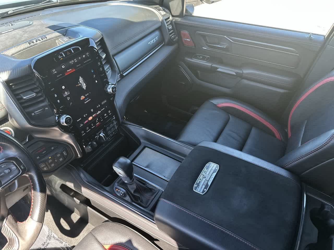 RAM 1500 TRX Crew Cab 4x4 de 2022 con caja de 5'7'
