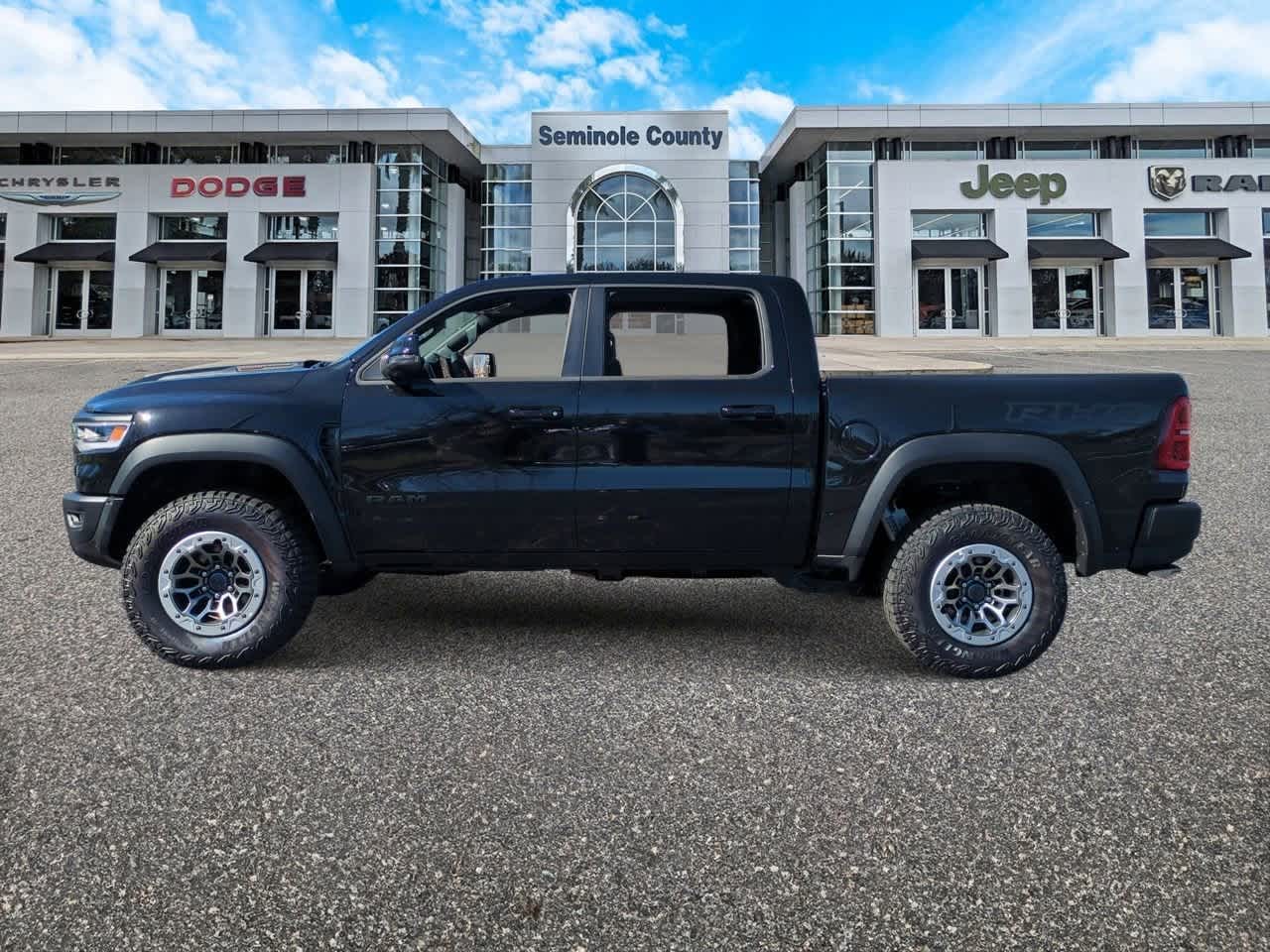 2026 RAM Ram 1500 RAM 1500 RHO CREW CAB 4X4 5'7' BOX