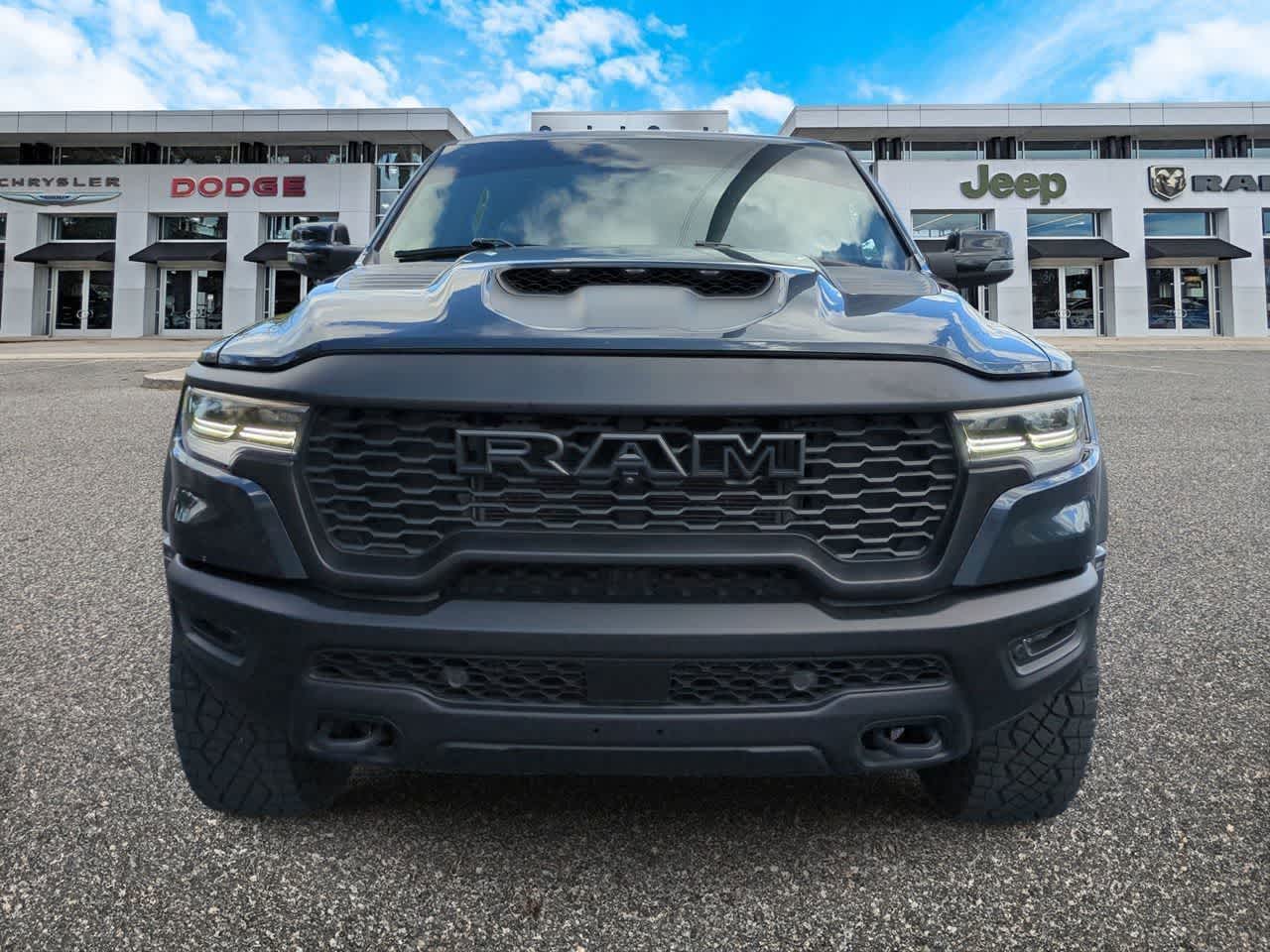 2025 RAM 1500 RHO Cabina Doble 4x4 Caja de 5'7'