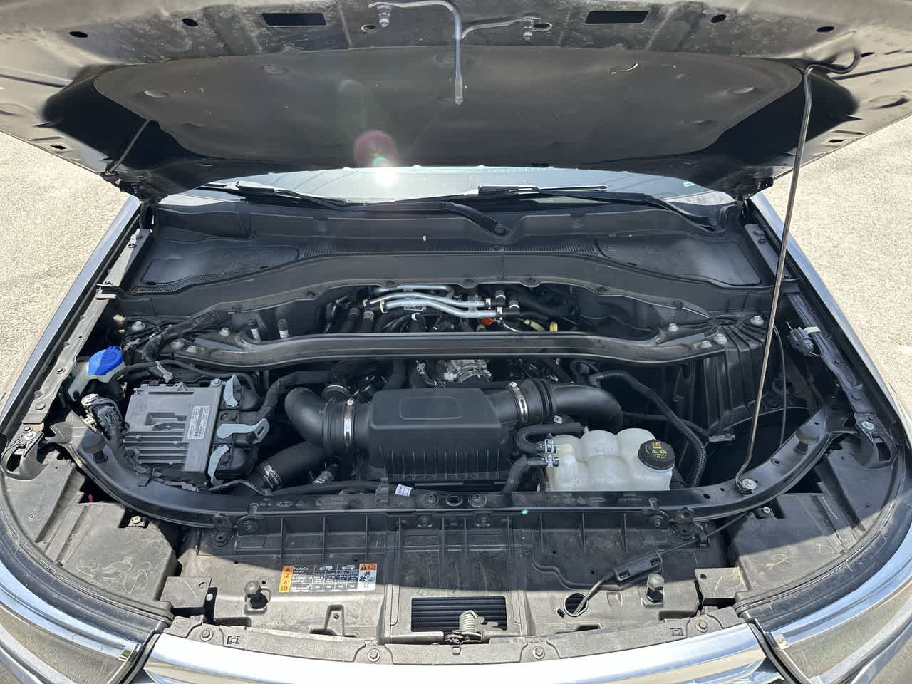 Ford Explorer Platinum 2023