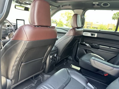 Ford Explorer Platinum 2023