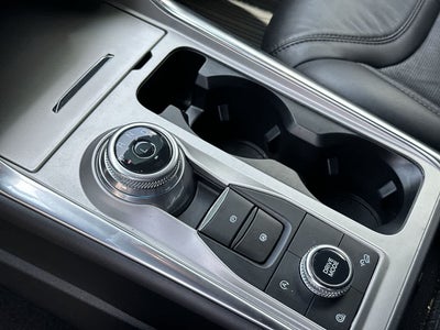 Ford Explorer Platinum 2023