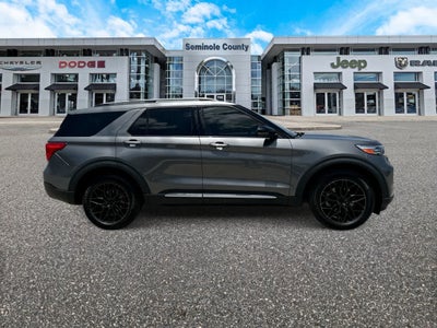 Ford Explorer Platinum 2023