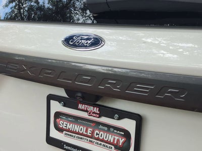 Ford Explorer XLT 2023