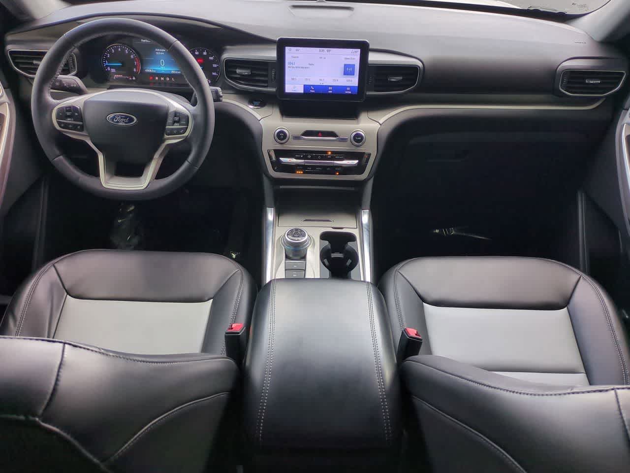 Ford Explorer XLT 2023