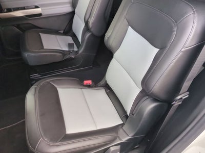 Ford Explorer XLT 2023
