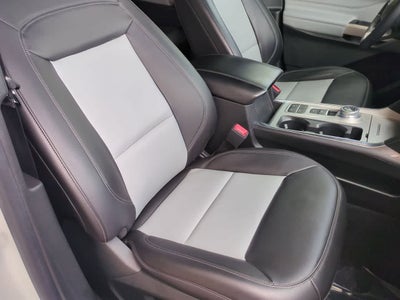 Ford Explorer XLT 2023