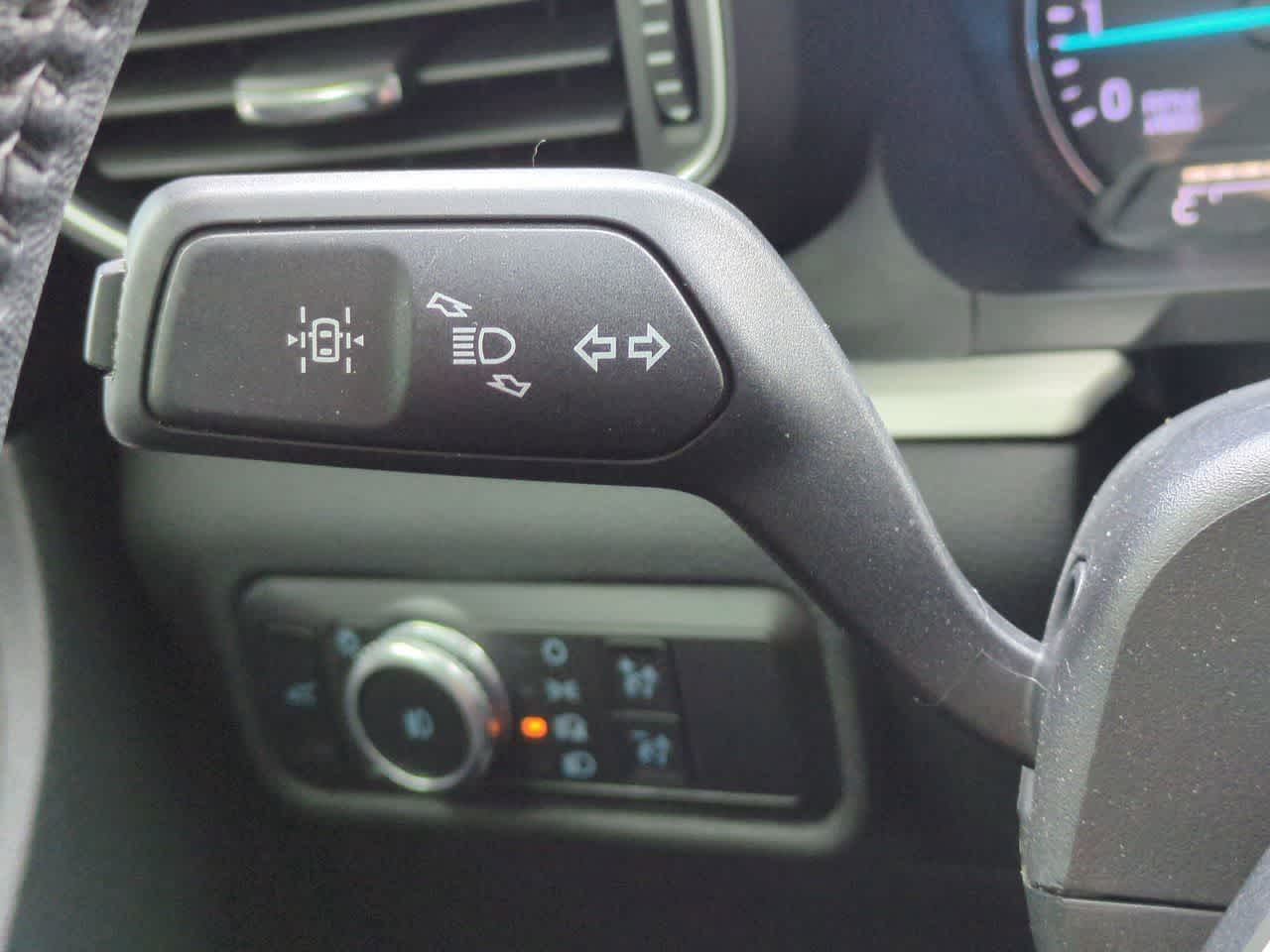 Ford Explorer XLT 2023