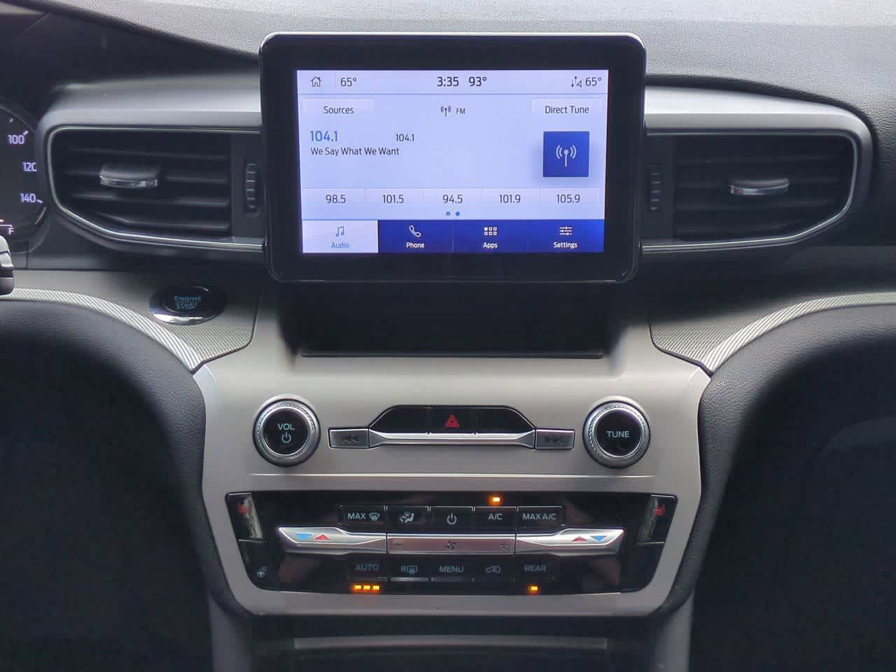 Ford Explorer XLT 2023
