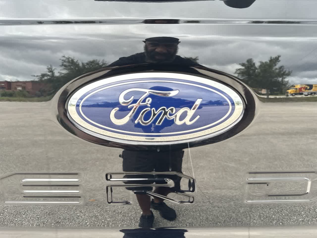 Ford F-250 XL 2024