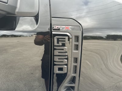 Ford F-250 XL 2024