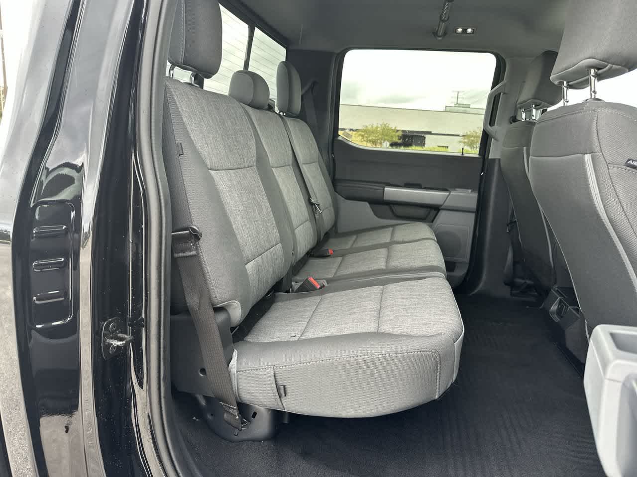 Ford F-250 XL 2024