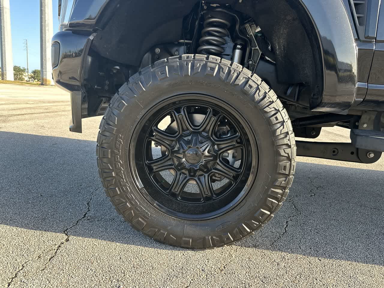 Ford F-250 LARIAT 2023