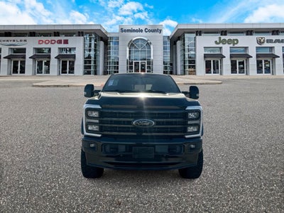 Ford F-250 LARIAT 2023
